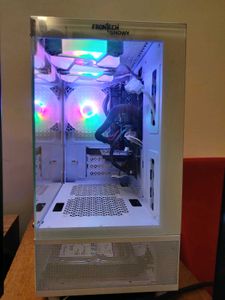 Custom White Gaming PC