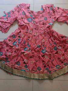 Offer!! Pink Floral Kurta Set