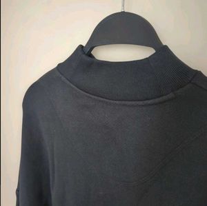 Black Oversized Sweatshirt