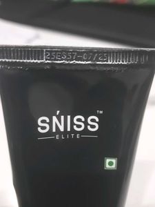 SNISS Turbo Boost Charcoal Face Wash