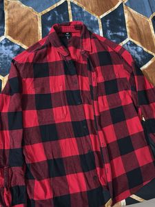 H&M Red & Black Plaid Button-Up Shirt