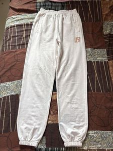 Cozy Cream Sweatpants with 'B' Logo