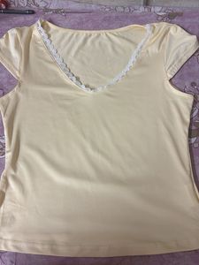 pastel yellow lace V-Neck savana top