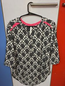Stylish Black & White Printed Tunic Top