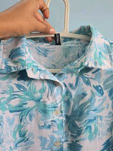 Lowest Prices_Blue Floral Button-Up Shirt