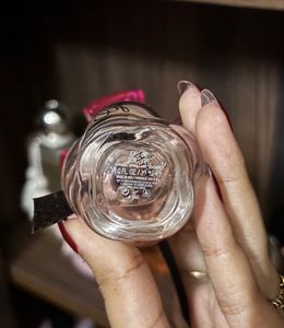 Guess Perfume - Floral Scent