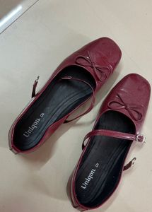 Chic Red Patent Bow Ballerinas