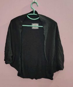 Stylish Black Knit Shrug