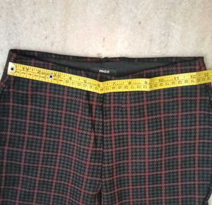 Chic Plaid Skinny Pants