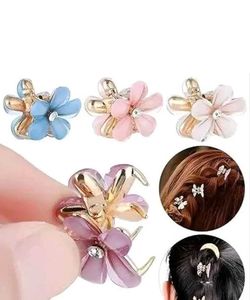 🎀Cute Flower Hair Claw Clips (pack of 12pcs)