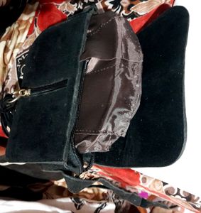 Velvet Black Sling Bag 😍