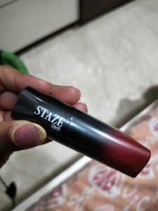 Staze Love Tri-Angle 3-in-1 Lipstick