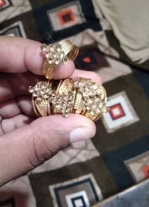 Gold Tone Embellished Ring Set of 5