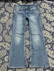 H&M low waist Blue Wash Bootcut Jeans