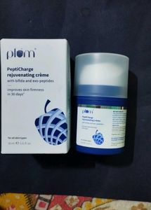 Plum PeptiCharge Rejuvenating Creme