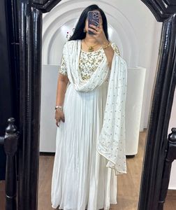 CHINON SILK BEAUTIFUL WHITE GOWN