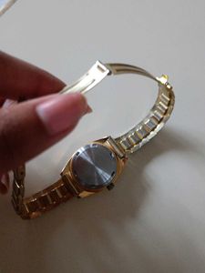 Unisex Citizen Gold Watch