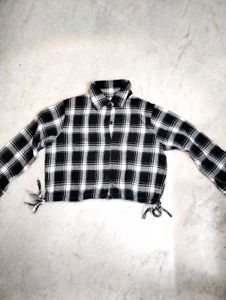Black & White Plaid Cropped Shirt