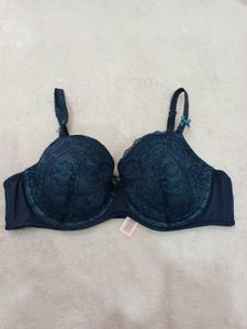 Lace Padded Underwire Bra..38B