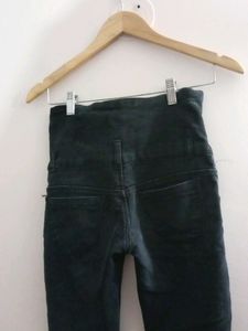 BLACK DENIM JEANS WITH WHITE BAND FOR WOMEN