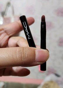 M.A.C Lip Brush With Free Spooly