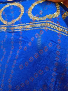 BEAUTIFUL Blue with Pink  Bandhani Print Saree