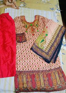 Kurta Set with Detailed Print two dupatta