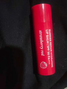 Hydrating Lip Balm Tinted SPF 50 PA+++