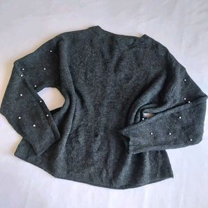 H&amp;M Pearl Embellished Grey Sweater 🫧