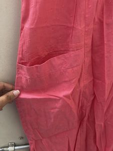 Chic Pink Sleeveless Kurta with Pockets