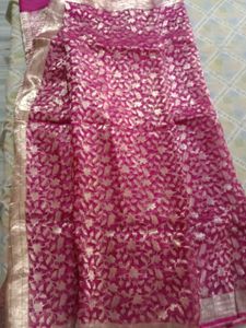 Elegant rani Pink Banarasi Silk Saree