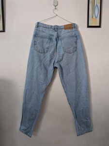 Zara Light Wash High Waisted Jeans