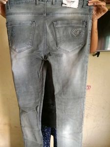 Light Wash Denim Jeans