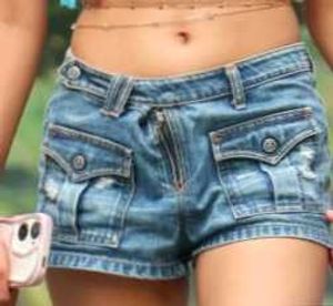 Low-rise distressed denim shorts