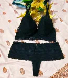 Very Beautiful N Sexy Brallete With Brief
