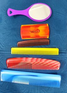 Vintage Comb and Mirror Set All New ✨