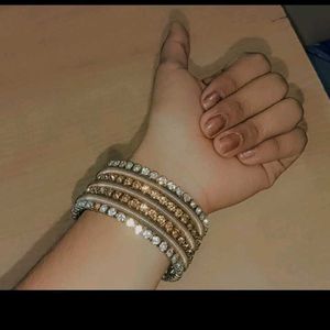 Wedding Wearable Beautiful Golden Bracelet