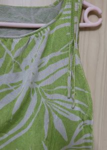 Green Leaf Print Tank Top