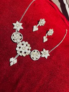 Branded American Diamond Necklace New With Tag😍
