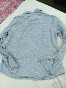 Blue Floral Print Button-Up Shirt