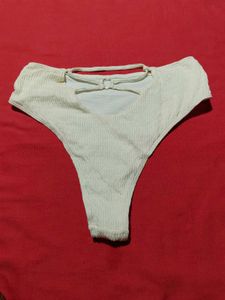 White Ruched Bikini Bottom – Size L