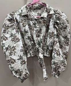 Floral Print Puff Sleeve Crop Top