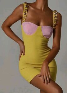 Embellished shoulder strap yellow bodycon dress