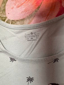 Cute Palm Tree Graphic T-Shirt