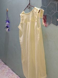 Elegant Yellow Embroidered Kurta
