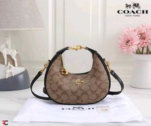 Coach jonie slingbags