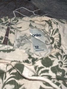Vietnamese Floral Print Casual Top