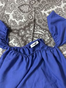 Off-Shoulder Flutter Sleeve Top