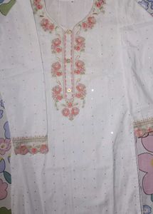 White Kurta with Floral Embroidery