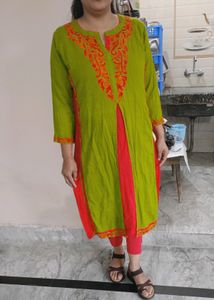 Beutiful Embroidery Slits Kurti With Pant And Dupp